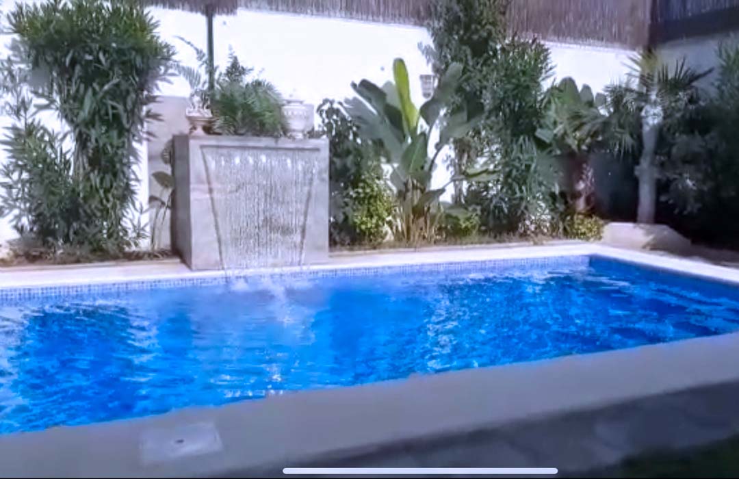 piscina echa por cerocinco